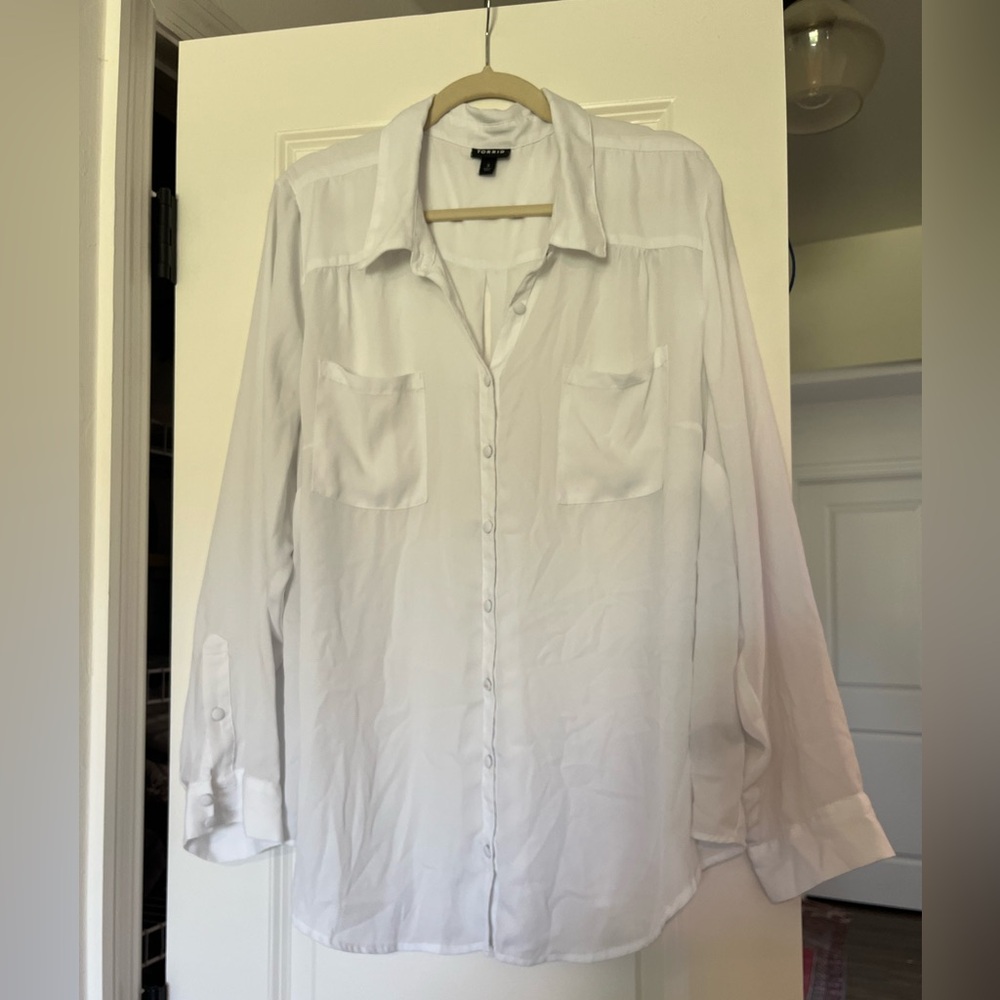 Torrid size 3 sheer button down shirt